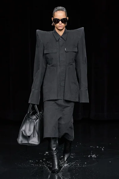 Look 73